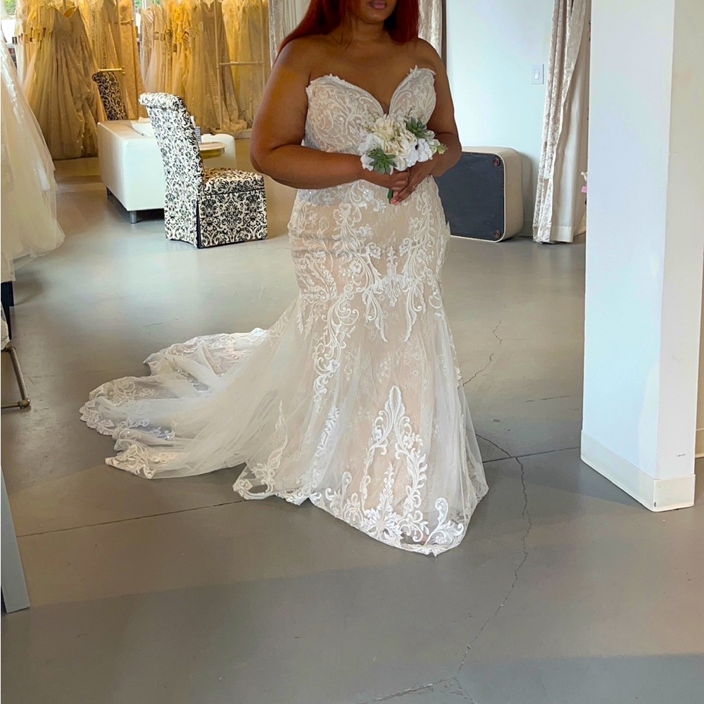 Mermaid Wedding Dress by Elysee